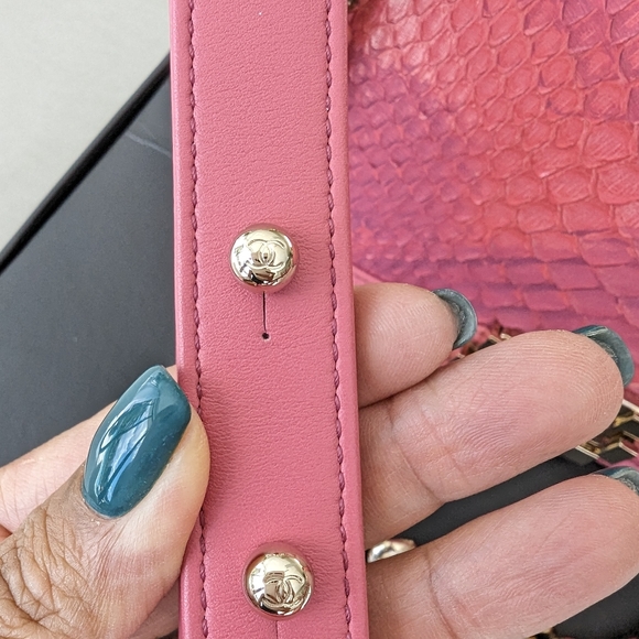 Chanel boy bag exotic python skin pink color ( collector piece) - Picture 7 of 11
